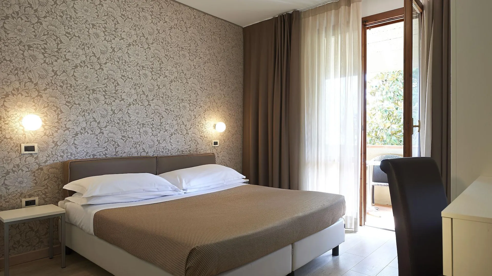 Park Hotel Chianti Tavarnelle Val di Pesa 4*,